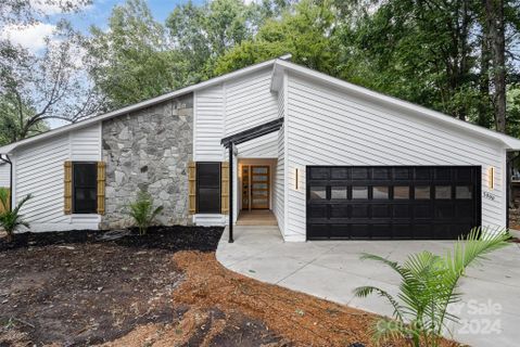 3800 Sweetgrass Lane sold home in Cedar Woods, Charlotte, NC