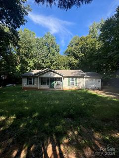 138 Cliffview Lane sold home in Oakbrook, Mooresville, NC