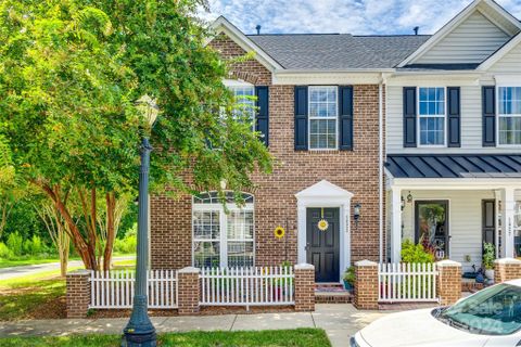 1623 Chamberside Drive