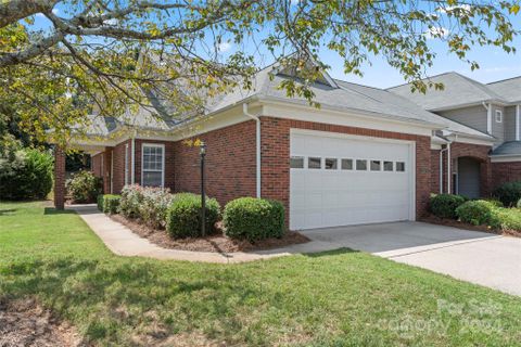 13240 Mint Lake Drive sold home in Mint Lake Village, Matthews, NC