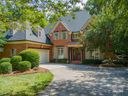 905 Arborfield Drive sold home in Matthews, SC