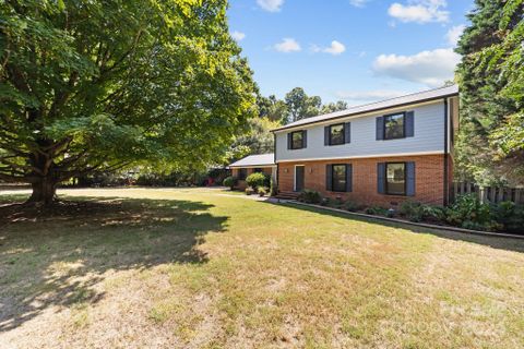 1060 Churchill Road sold home in Kimberly, Davidson, NC