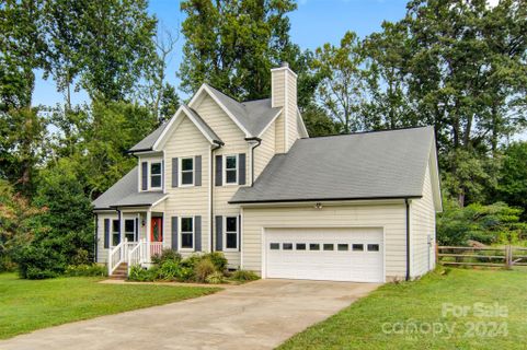 5352 Winding Oak Drive sold home in Maple Crest, Hickory, NC