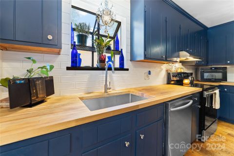 6601 Flat Rock Drive sold home in Rock Commons, Charlotte, NC