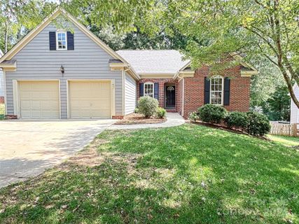 1632 Heather Glen Road