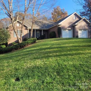 6160 Hayden Drive sold home in Shoal Creek Cove, Hickory, NC