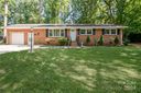 6101 Caroline Drive sold home in Matthews, SC