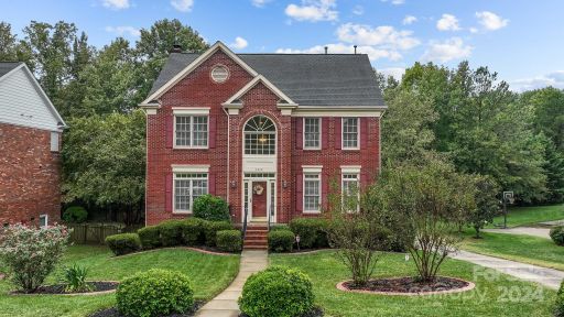 1316 Holly Ridge Drive sold home in Matthews Plantation, Matthews, NC
