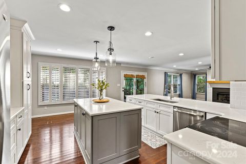 7948 Ravenwood Lane sold home in Cowans Ford, Stanley, NC