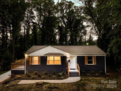 2736 Royston Road
