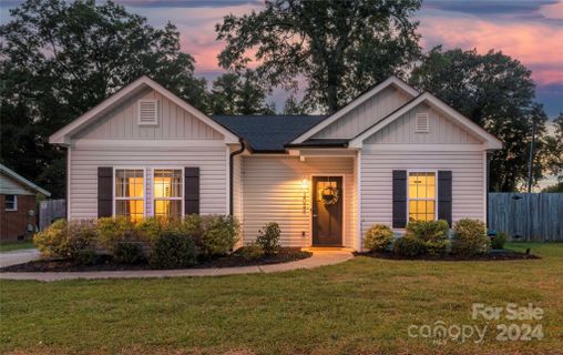 202 W Todd Lane sold home in Todd Park, Charlotte, NC