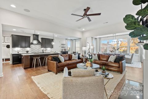 1211 Sugar Creek Road