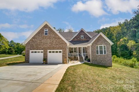 599 Goldenrod Lane sold home in Country Creek, Lexington, NC
