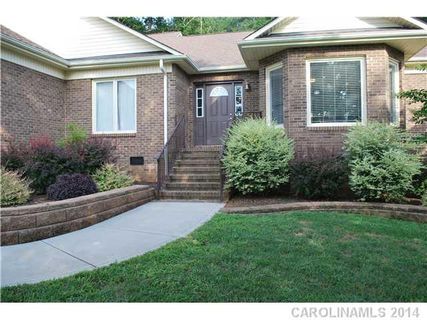 8461 Middleton Circle