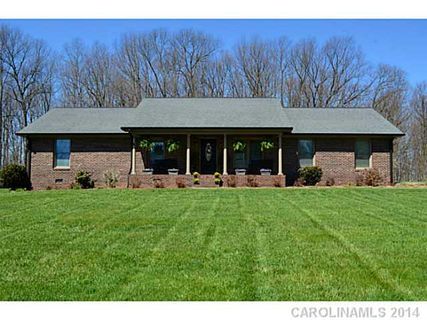 910 Bell Farm Road