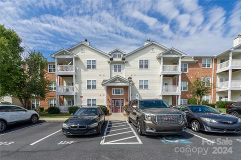 9811 Hyde Glen Court