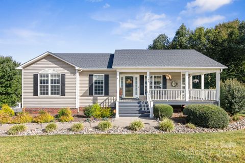 103 River Glen Drive sold home in River Glen, Morganton, NC