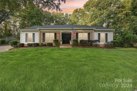 2700 Creekbed Lane