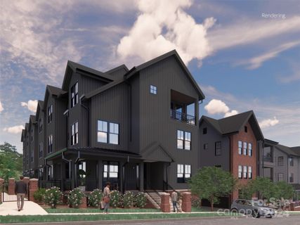 7 Aster Court pending home in Chestnut Hill, Asheville, NC