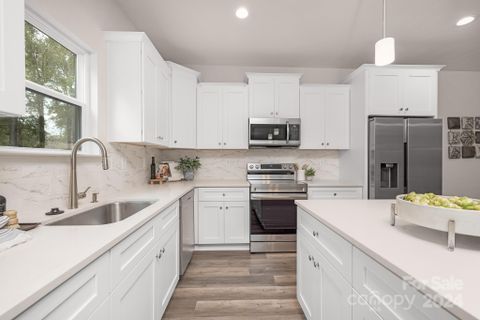 6206 Cambridge Drive sold home in College Park, Harrisburg, NC