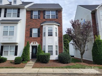 9893 Treeside Lane sold home in Parkview at Matthews, Matthews, NC