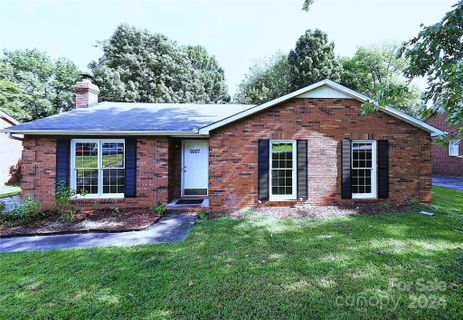 6007 Scots Bluff Drive sold home in Mcalpine Woods, Charlotte, NC