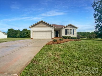 1151 Glenbriar Court sold home in Covington Heights, Woodleaf, NC
