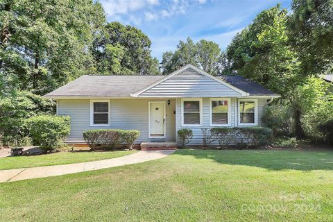 1843 Camp Greene Street sold home in Camp Green, Charlotte, NC