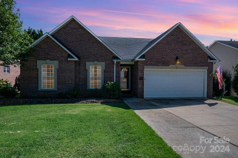 1302 Overhill Road sold home in Woodfield, Salisbury, NC