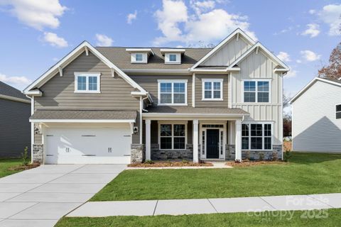 223 E Warfield Drive sold home in Oakridge Farms, Mooresville, NC