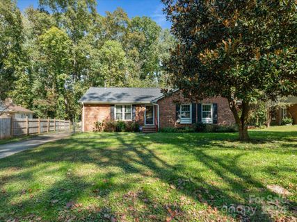 6221 Cross Creek Lane