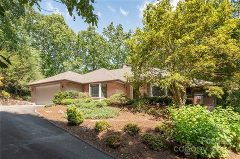 312 Kenmure Drive