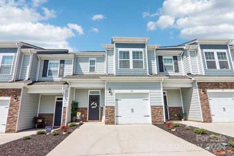 80 Creekview Road