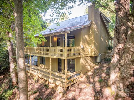85 Susan Drive sold home in Woodlands Village, Maggie Valley, NC