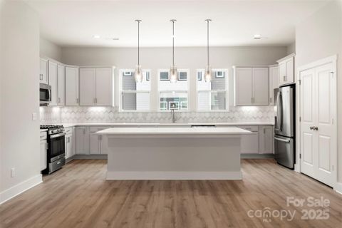 429 Nathaniel Way sold home in Brixton, Charlotte, NC