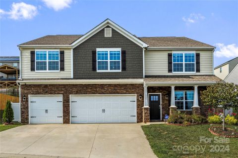 225 Marathon Lane sold home in Holbrook Village, Candler, NC