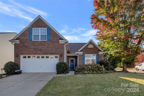 7413 Lamplighter Close Drive