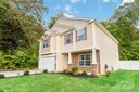 5507 Amber View Court sold home in Charlotte, SC