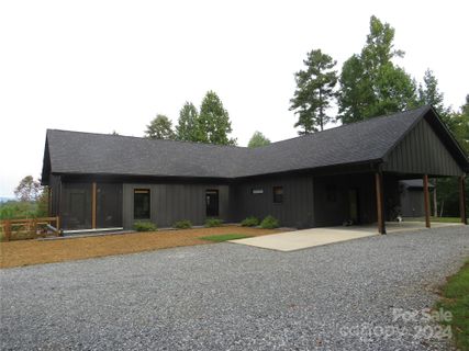 158 Mystic Ridge