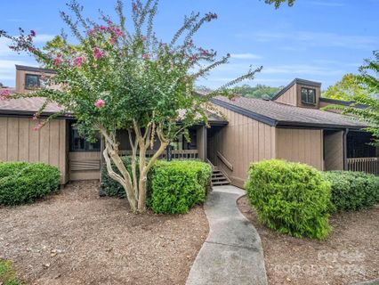 147 West Lake Drive 1204