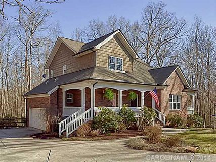 7521 Walnut Crest Drive