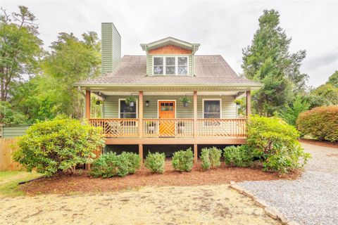 83 Langwell Avenue