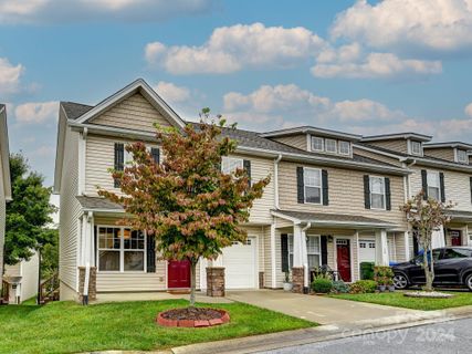 42 Amersham Lane sold home in Townes at Connor Creek, Fletcher, NC