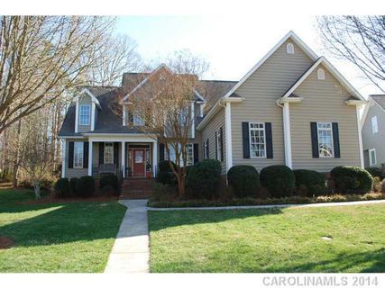940 Lake Club Drive