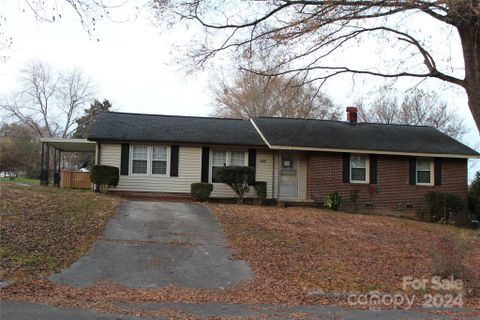 2020 Parkdale Avenue sold home in Pinecrest, Gastonia, NC