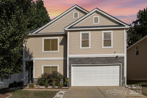 8554 Greenware Trail