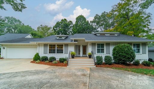 4912 Crooked Oak Lane