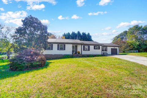 513 Oregon Way