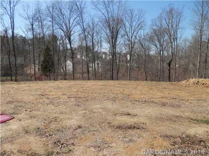 2107 Dave Thomas Lane
