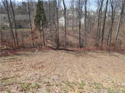 2102 Dave Thomas Lane